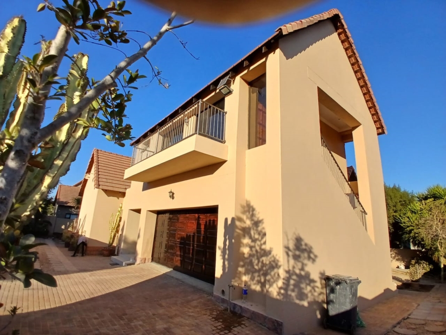 To Let 2 Bedroom Property for Rent in Leloko Lifestyle Estate North West